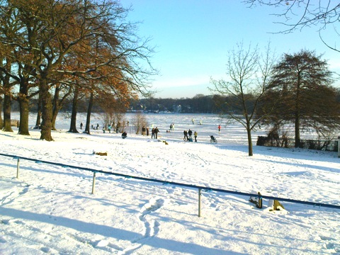 Lehnitzsee - Wintervergnügen am Strandbad