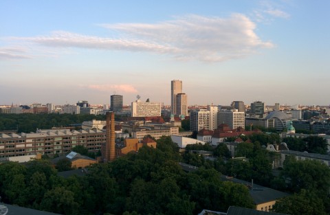 Blick über Campus und Zoo zur City West