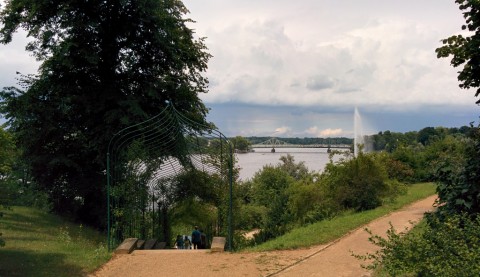 Blick auf  Havel und Glienicker Brücke